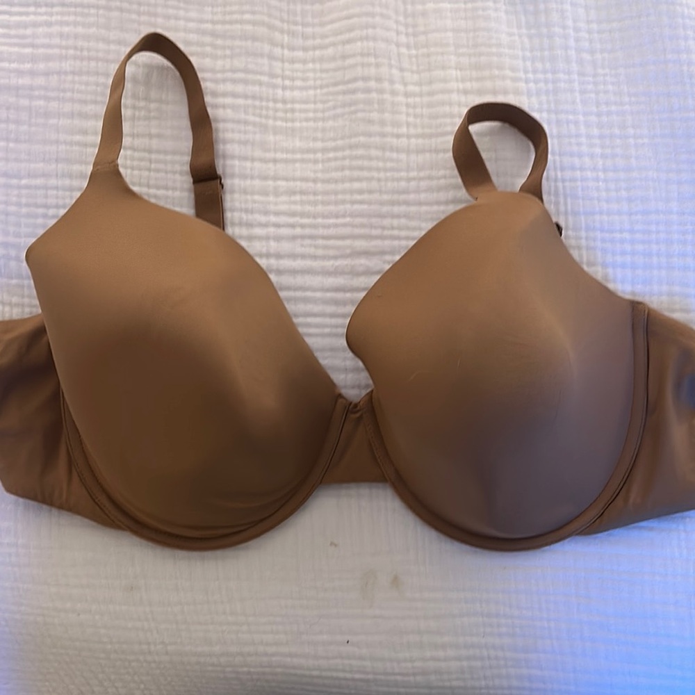 Old Navy Size 46D Seamless Tan Bra